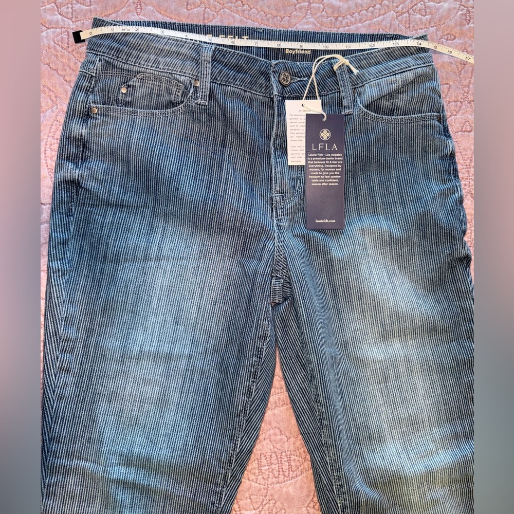 Laurie Felt Classic Denim Boyfriend Roll Cuff Jeans in 4